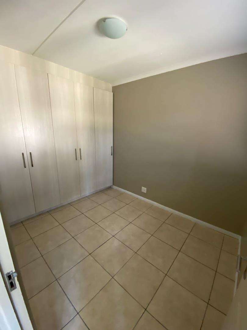To Let 2 Bedroom Property for Rent in Maitland Western Cape